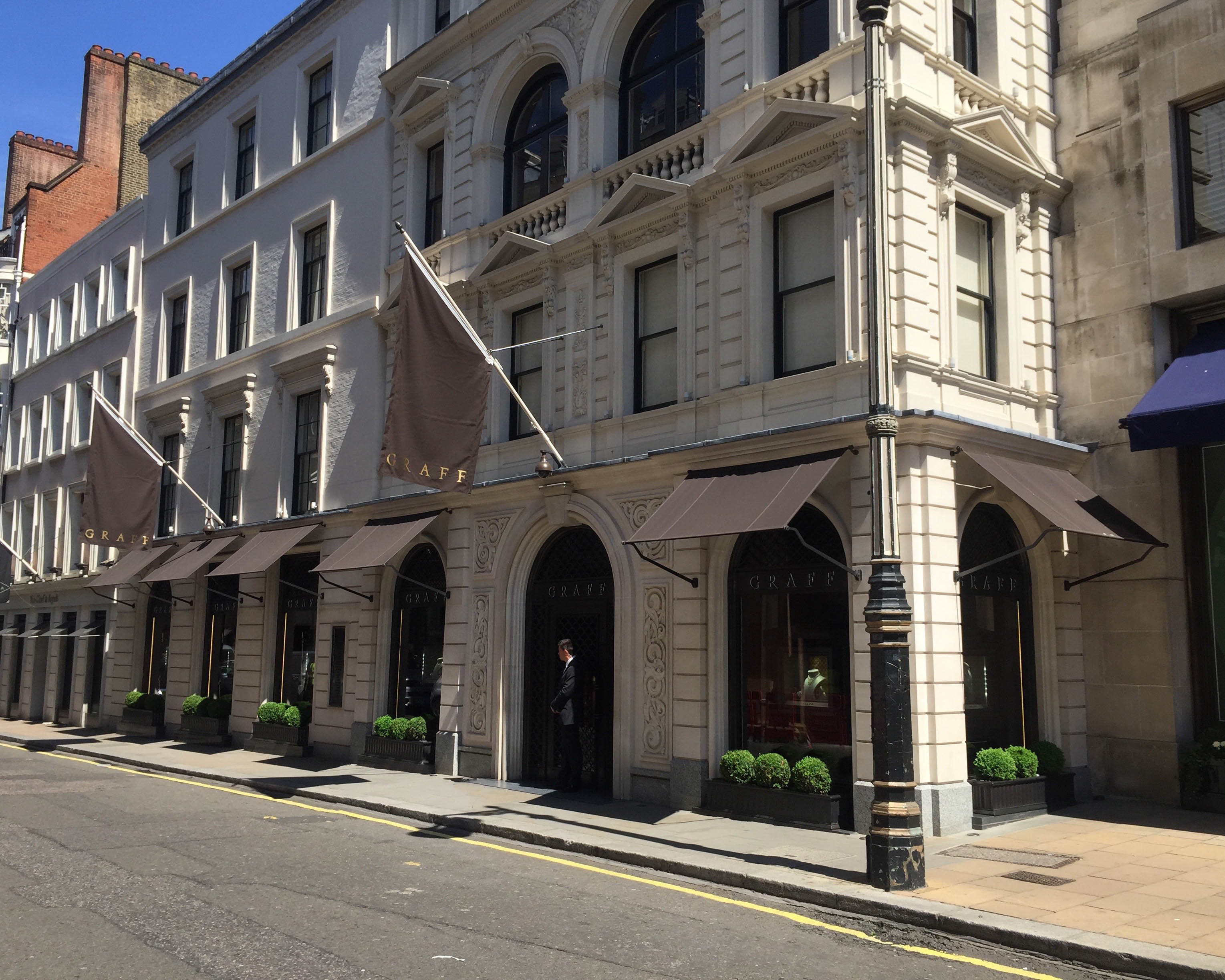 Graff Diamonds - Awning Renovation by Morco